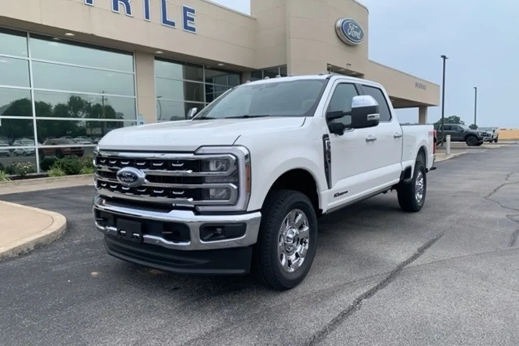 2025 Ford F-350 photo 1