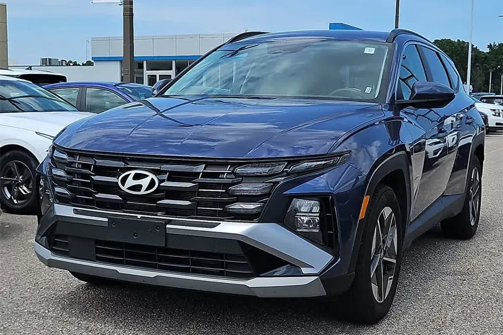 2025 Hyundai Tucson SEL photo 1