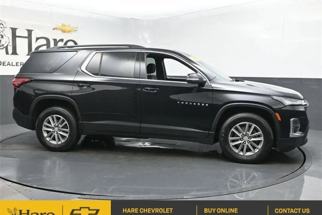 2023 Chevrolet Traverse Cloth 1LT photo 1