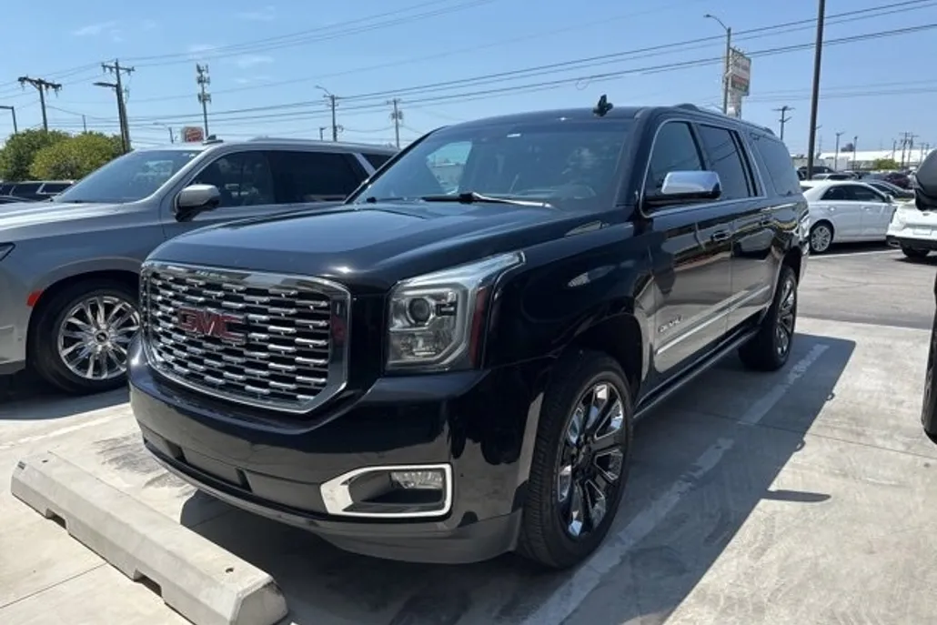 2019 Gmc Yukon XL Denali photo 1