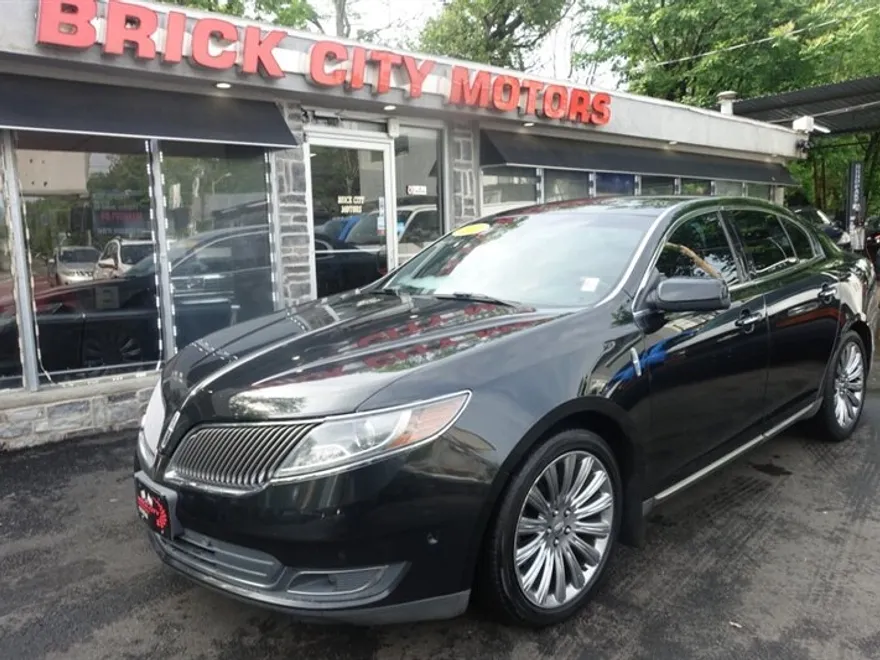 2013 Lincoln MKS photo 1