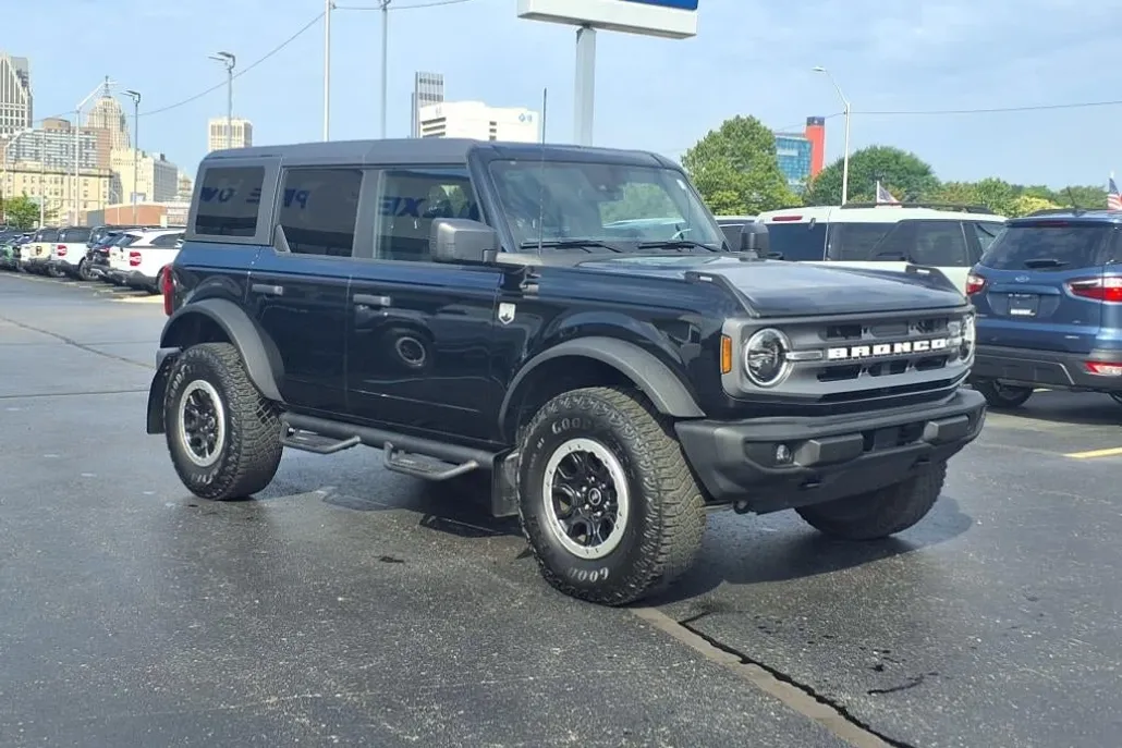 2022 Ford Bronco Big Bend photo 1