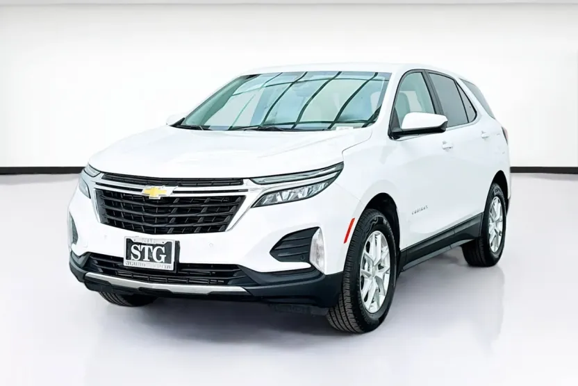 2022 Chevrolet Equinox LT photo 1