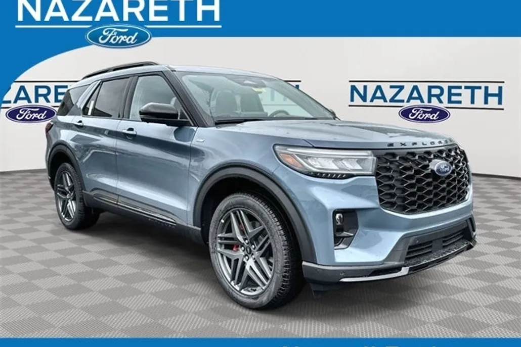 2025 Ford Explorer ST-Line photo 1