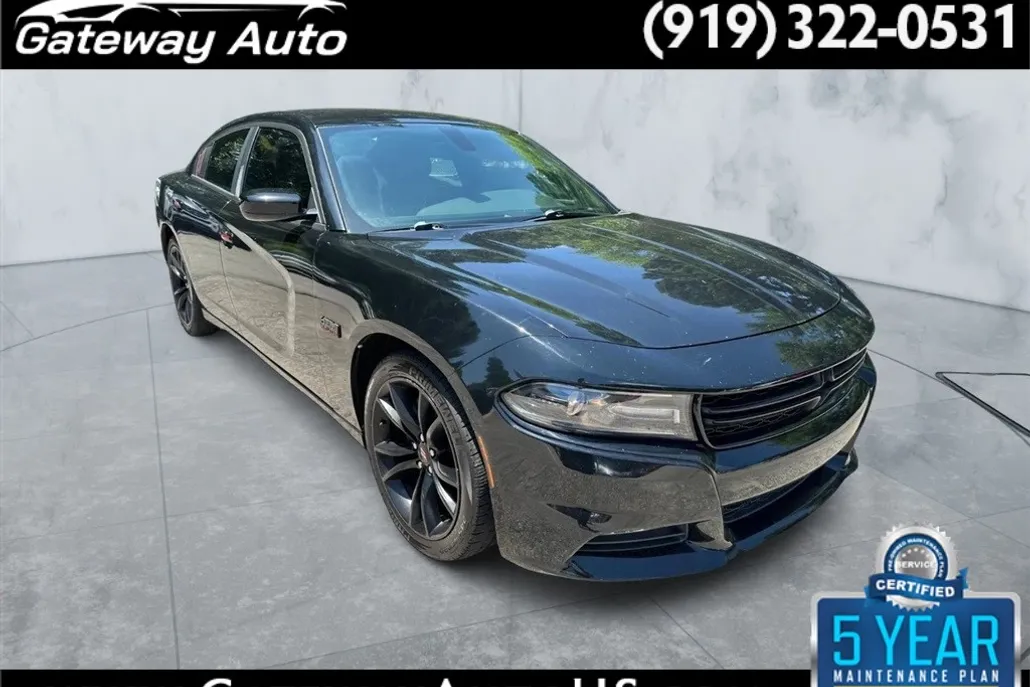 2018 Dodge Charger R/T photo 1