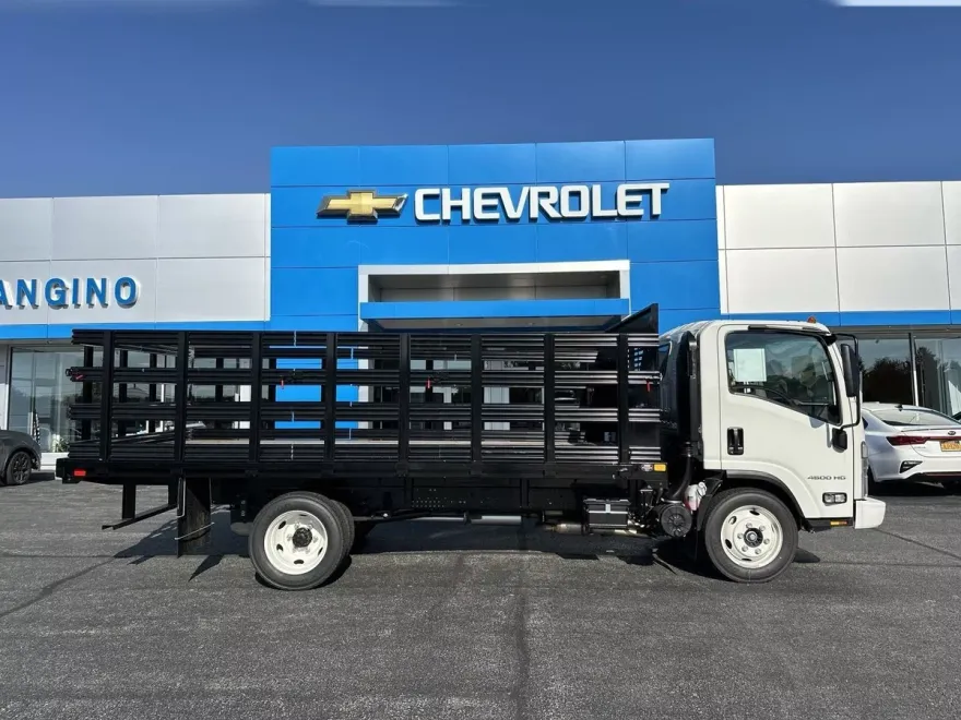 2024 Chevrolet Silverado 4500HD photo 1