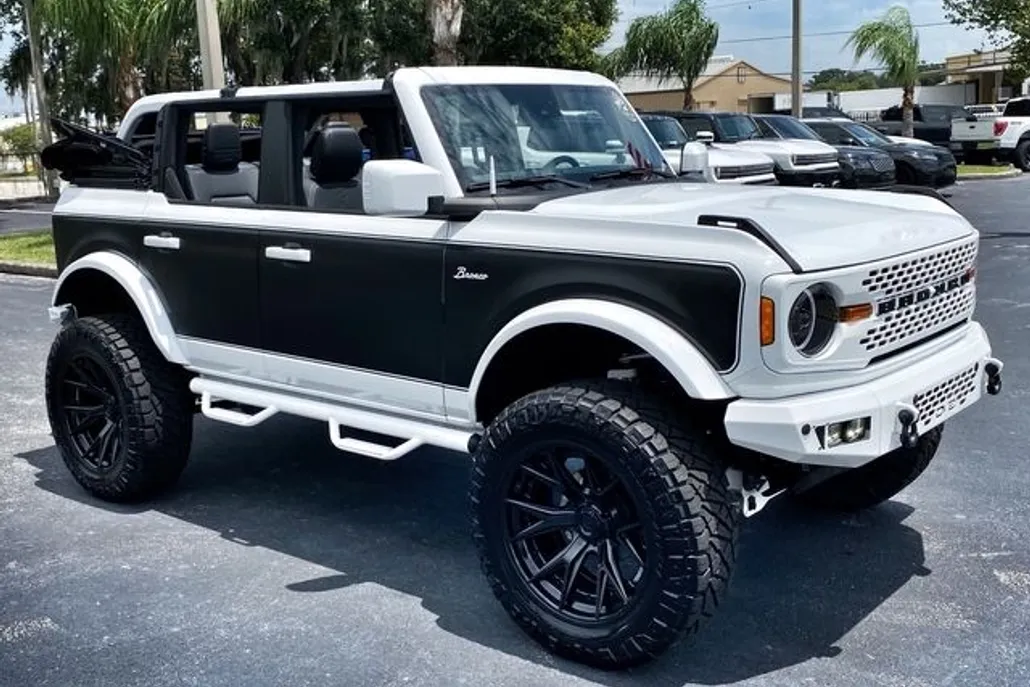 2022 Ford Bronco First Edition photo 1