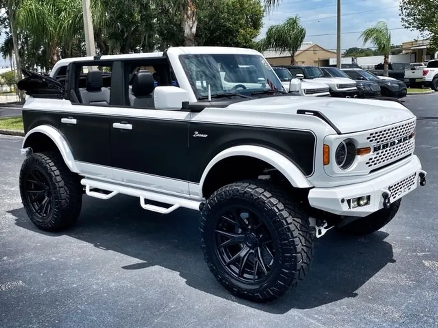 2022 Ford Bronco First Edition photo 1