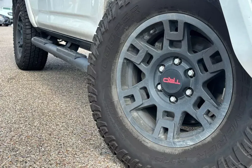 2022 Toyota 4Runner SR5 Premium photo 1