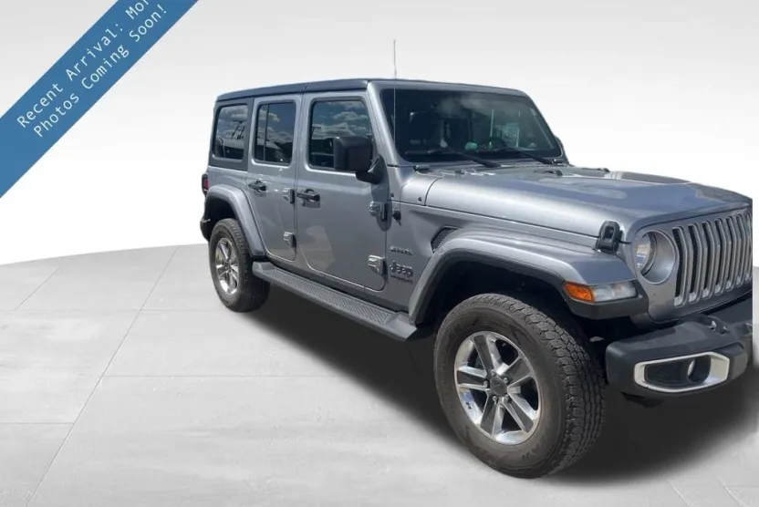 2021 Jeep Wrangler Unlimited Sahara photo 1