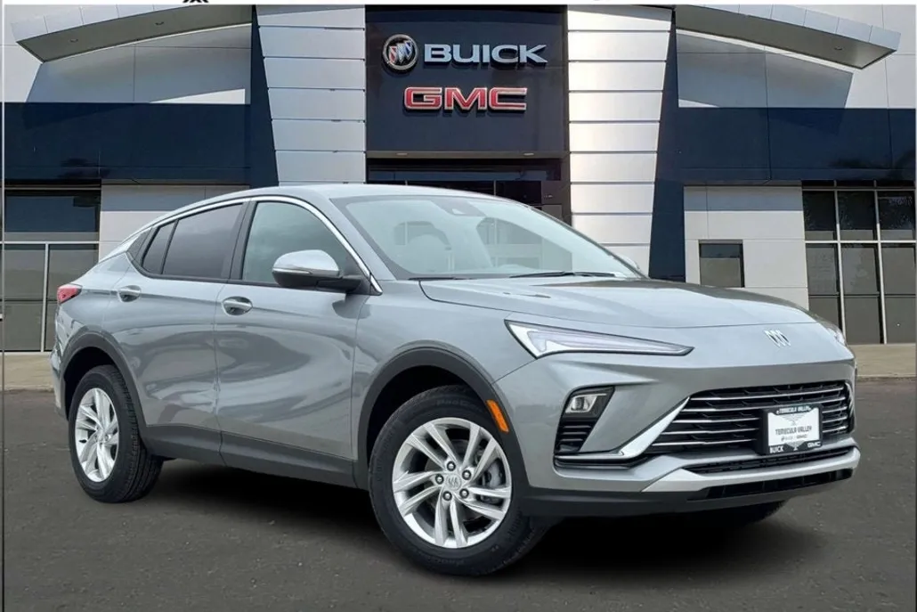 2025 Buick Envista Preferred photo 1