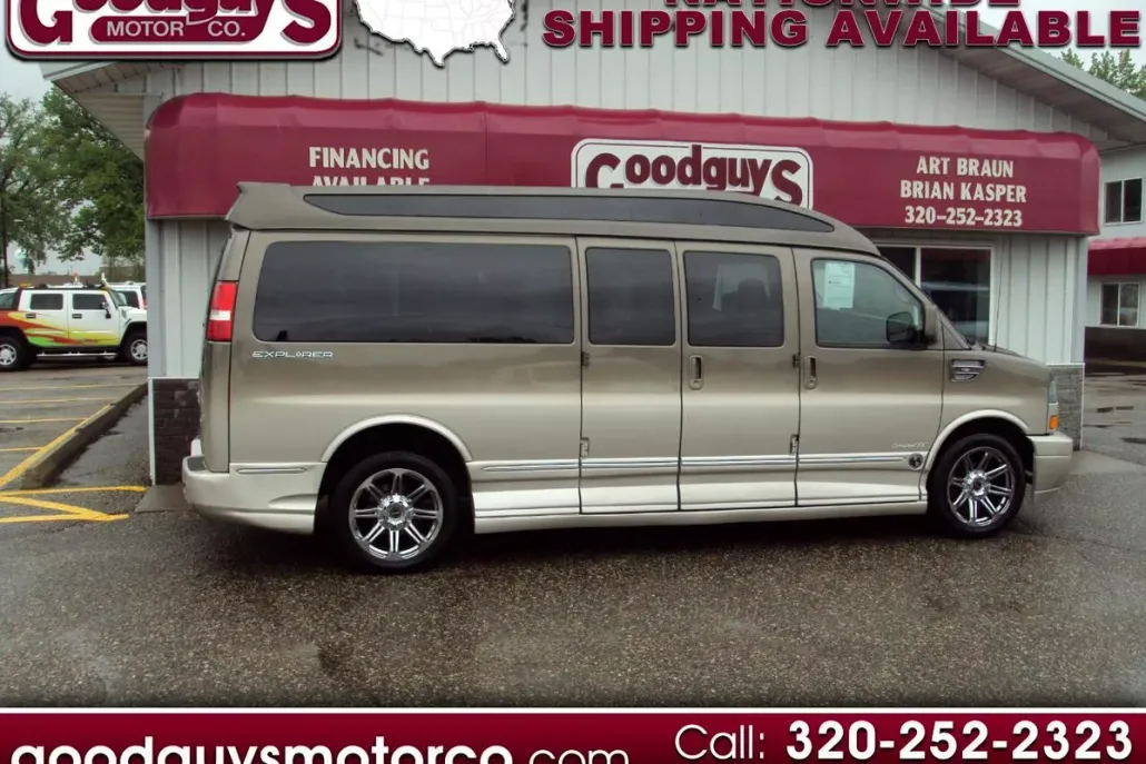 2015 Gmc Savana 2500 LT Passenger photo 1