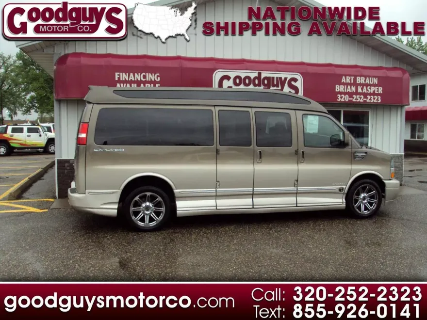 2015 Gmc Savana 2500 LT Passenger photo 1
