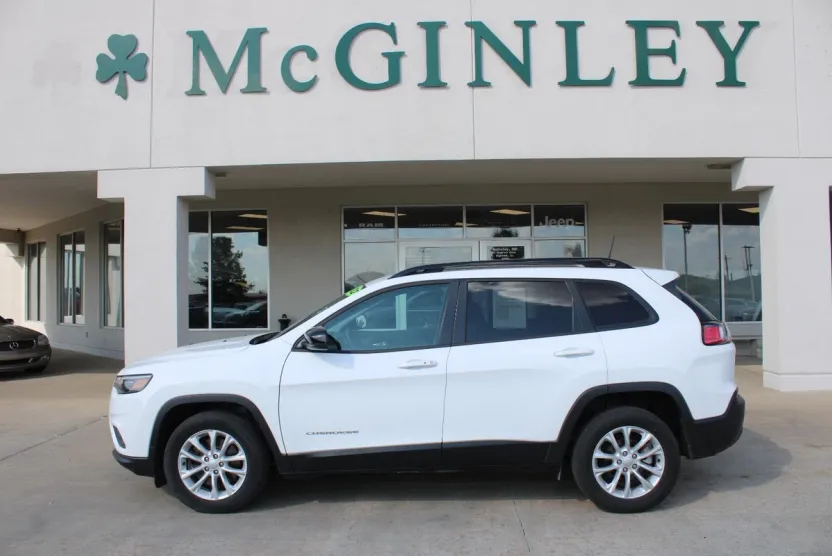 2022 Jeep Cherokee Latitude Lux photo 1