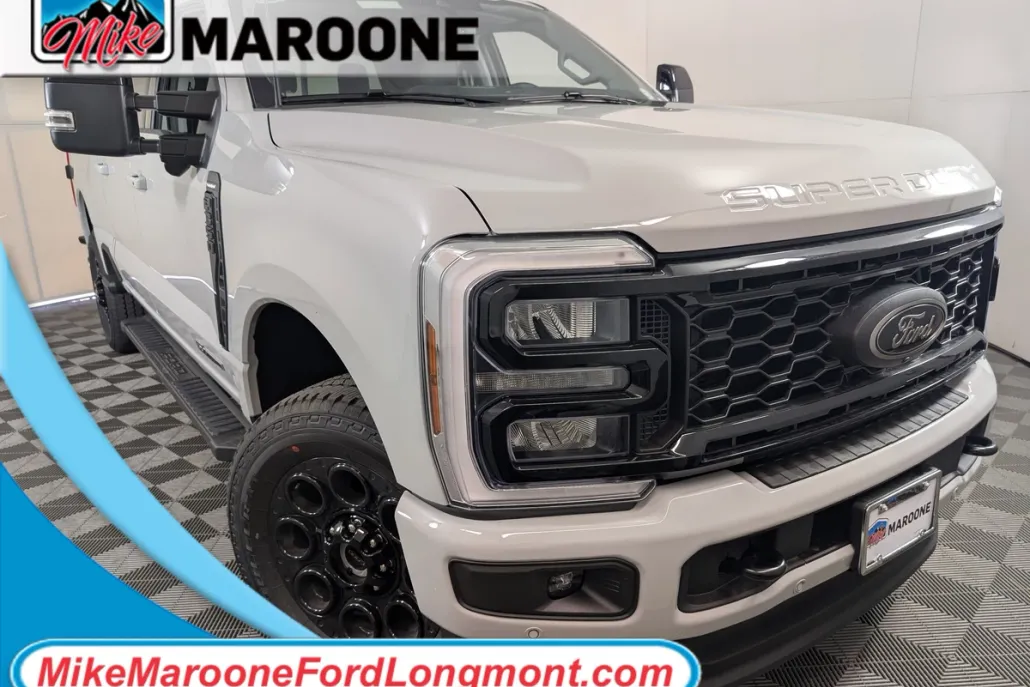 2025 Ford F-350 Lariat photo 1