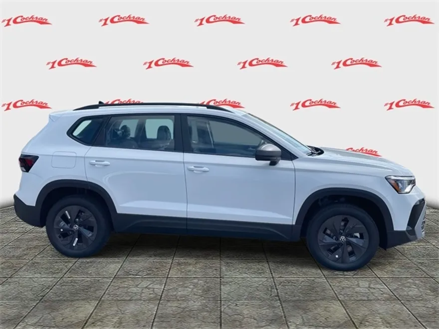 2025 Volkswagen Taos S photo 1