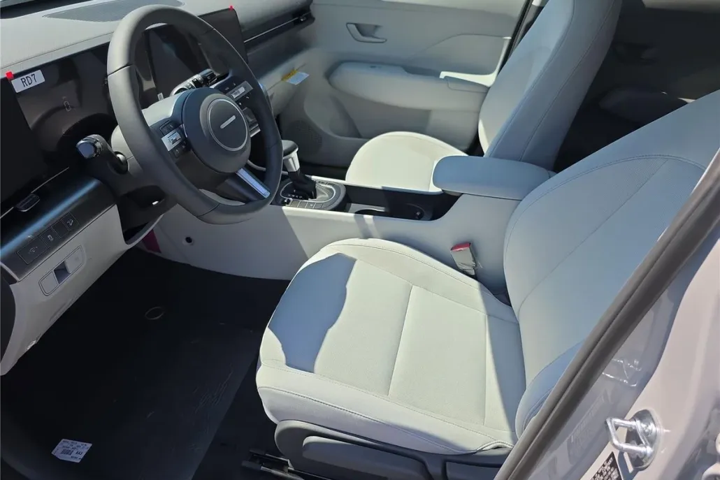 2026 Hyundai Kona SEL photo 1