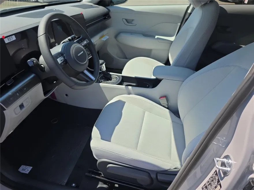 2026 Hyundai Kona SEL photo 1