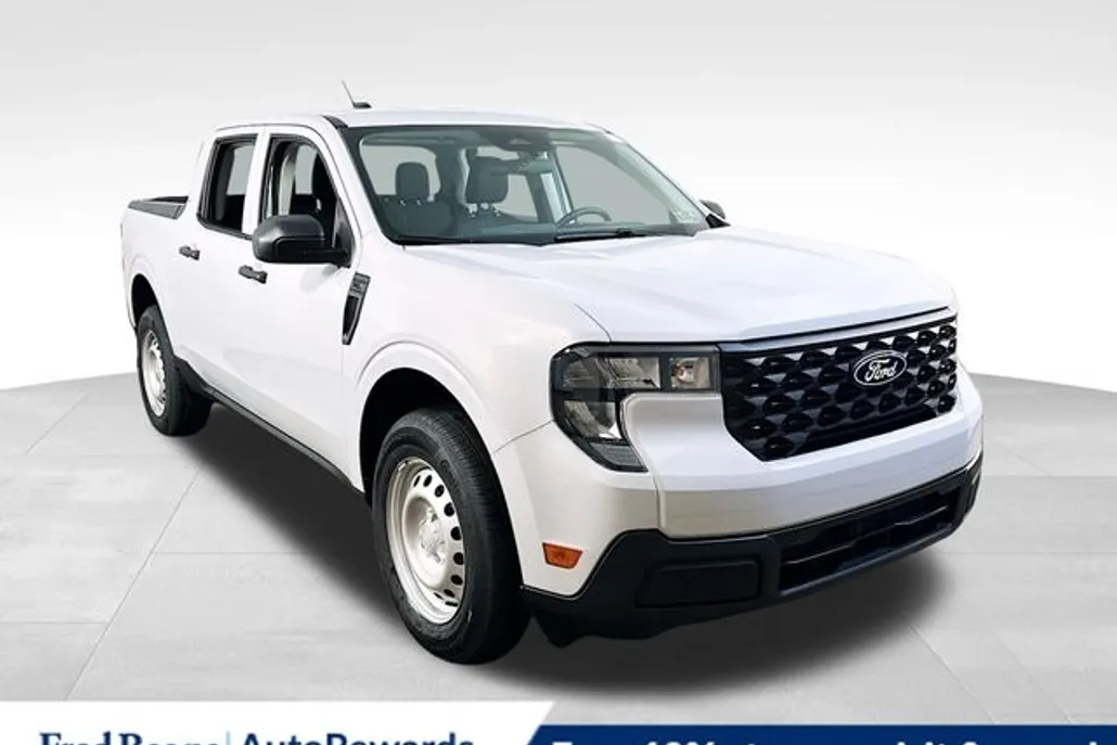 2025 Ford Maverick XL photo 1