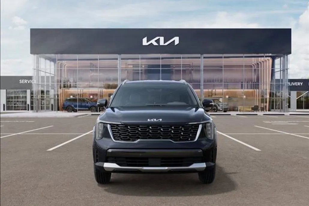 2025 Kia Sorento S photo 1