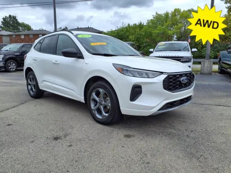 2023 Ford Escape ST-Line photo 1