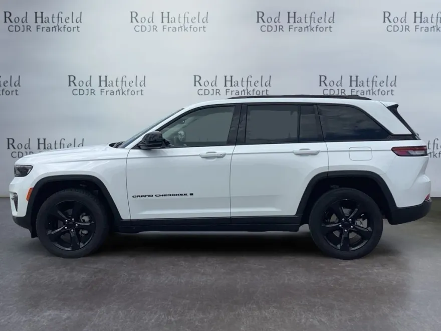 2023 Jeep Grand Cherokee Limited photo 1