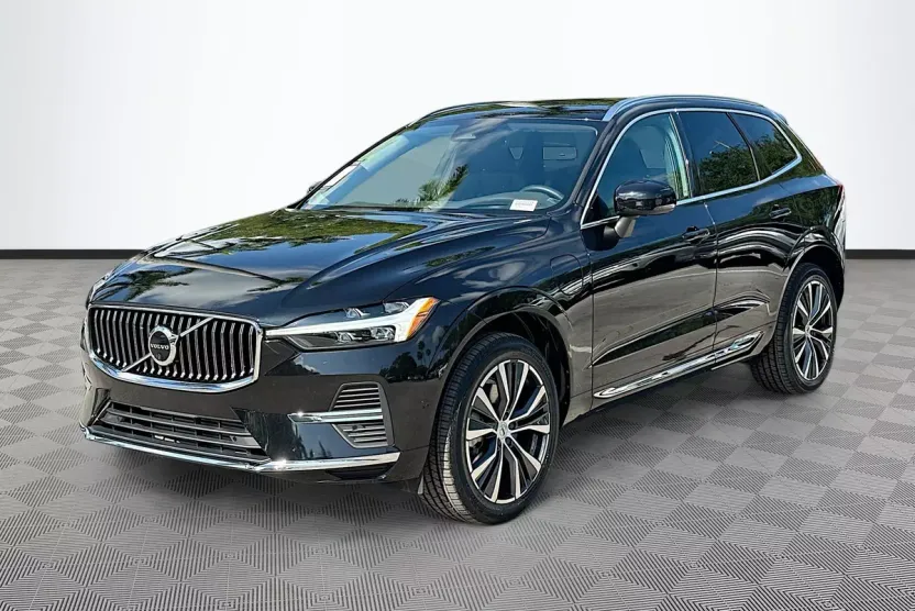 2022 Volvo XC60 Recharge Hybrid Inscription Expression photo 1