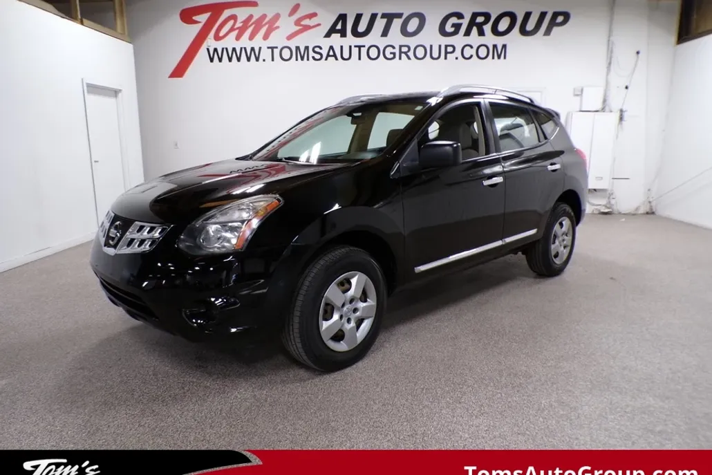 2014 Nissan Rogue Select S photo 1
