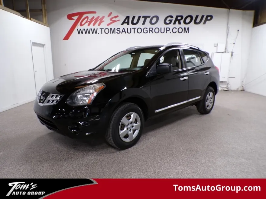 2014 Nissan Rogue Select S photo 1