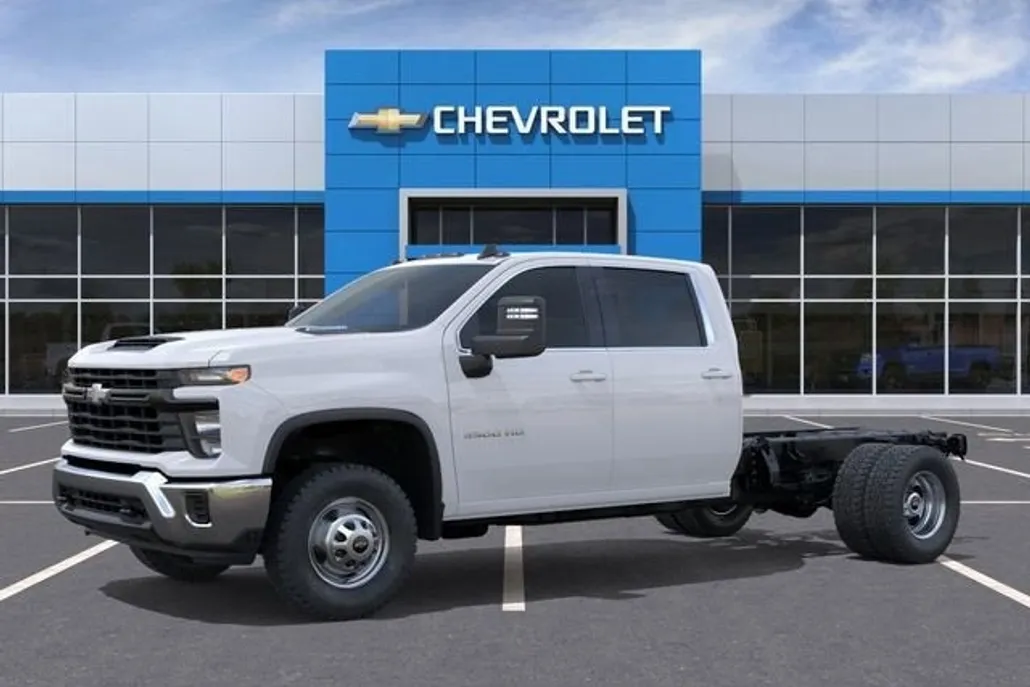 2025 Chevrolet Silverado 3500HD Work Truck photo 1