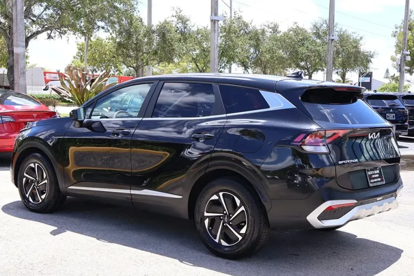 2023 Kia Sportage Hybrid LX photo 1