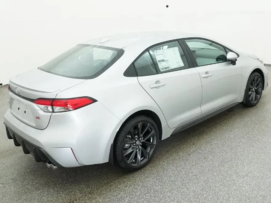 2026 Toyota Corolla SE photo 1