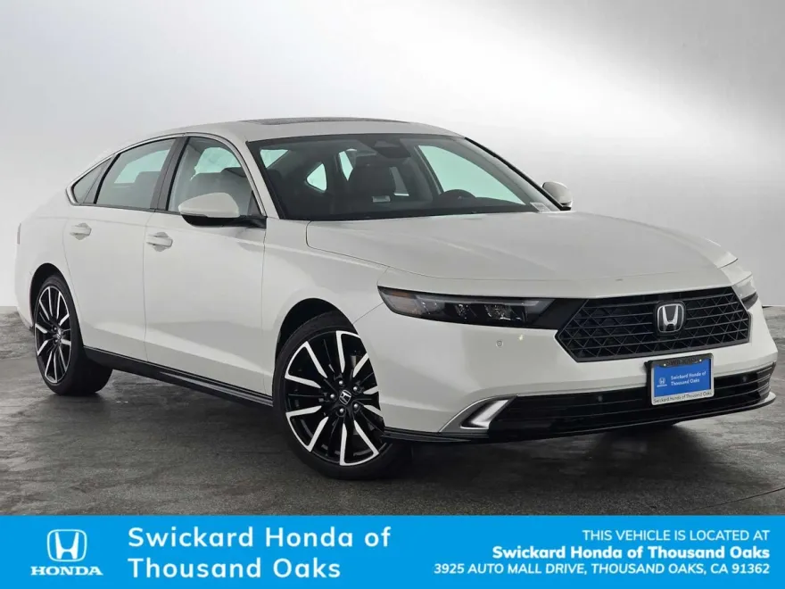 2025 Honda Accord Hybrid Touring photo 1