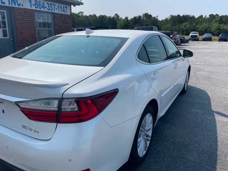 2017 Lexus ES 350 photo 1