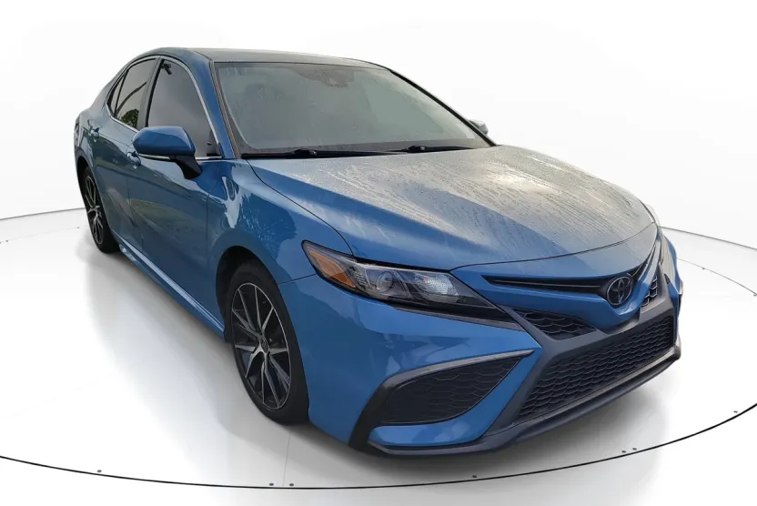 2023 Toyota Camry SE photo 1