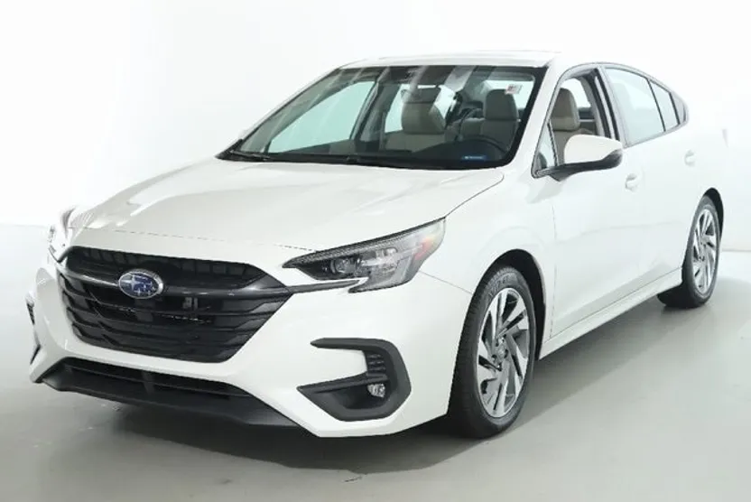 2023 Subaru Legacy Limited photo 1