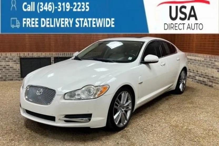 2010 Jaguar XF Supercharged photo 1