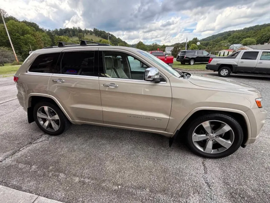 2015 Jeep Grand Cherokee Overland photo 1
