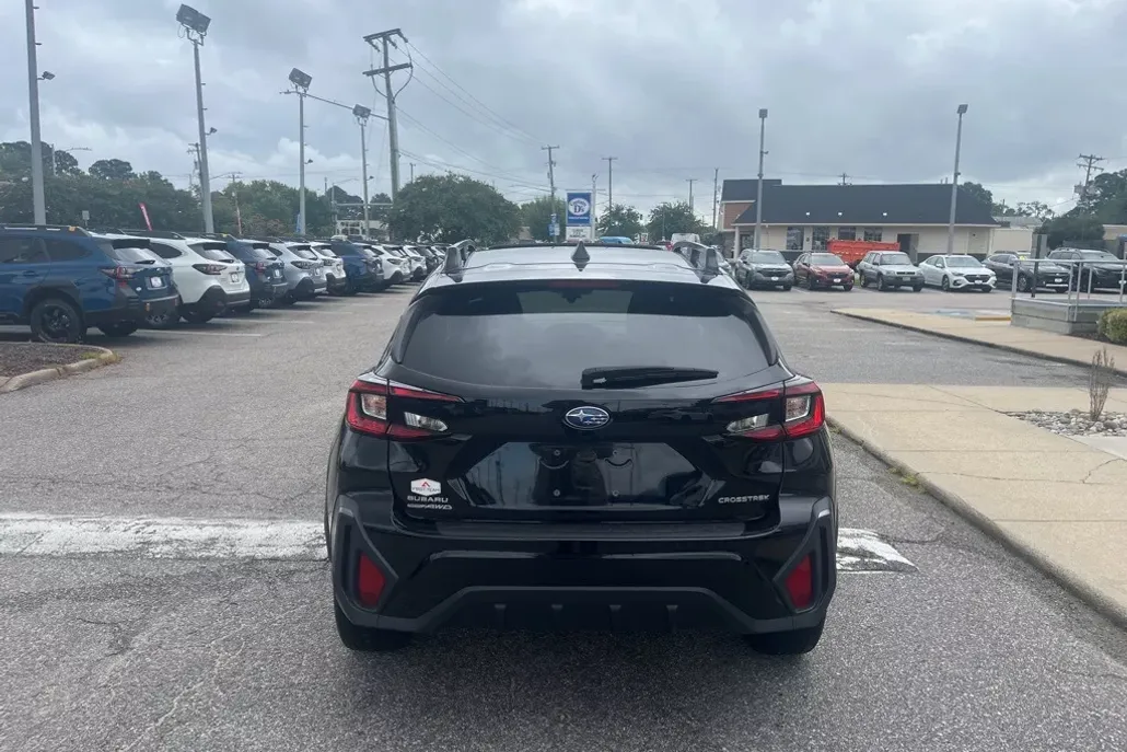 2024 Subaru Crosstrek Limited photo 1