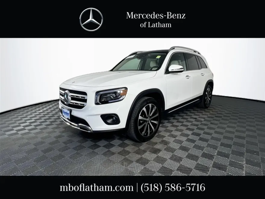 2023 Mercedes Benz GLB 250 4MATIC photo 1