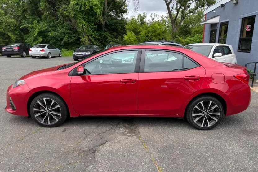 2018 Toyota Corolla XLE XSE photo 1
