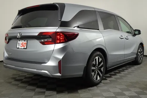 2026 Honda Odyssey EX-L photo 3