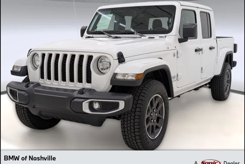 2023 Jeep Gladiator Overland photo 1