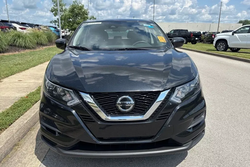 2021 Nissan Rogue Sport S photo 1