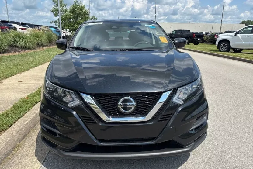 2021 Nissan Rogue Sport S photo 1