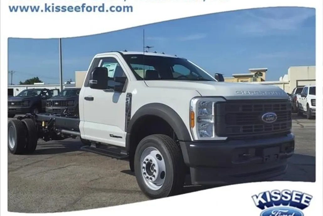 2024 Ford F-450 photo 1
