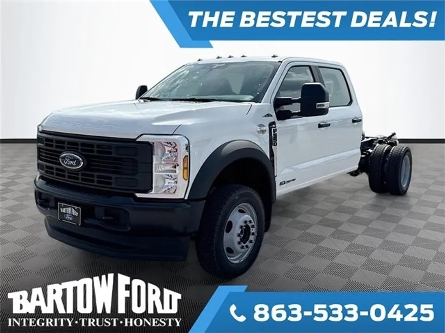 2025 Ford F-550 photo 1