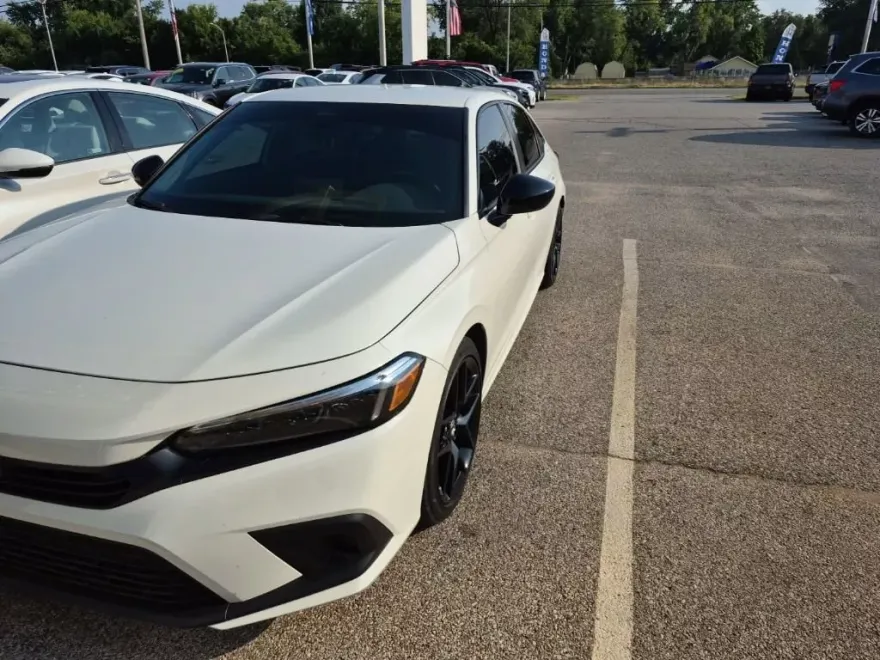 2023 Honda Civic Sport photo 1
