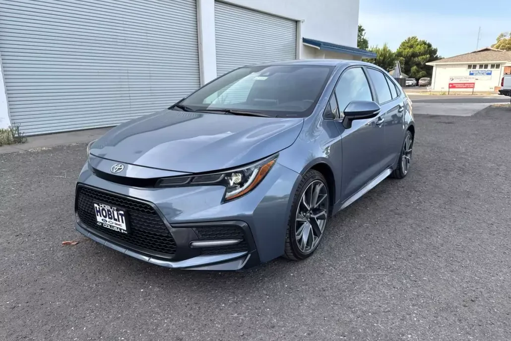 2021 Toyota Corolla SE photo 1