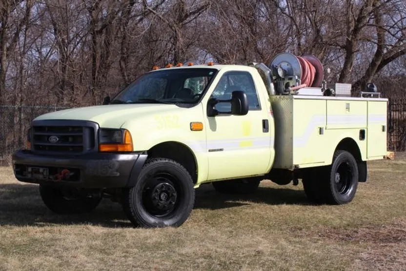 2000 Ford F-450 photo 1